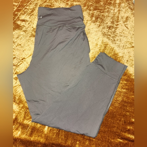 Under Armour Meridian Legging - Picture 5 of 16